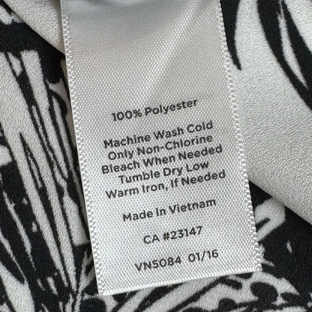 Talbots XL Black White Floral Blouse Short Sleeve Split Neck Lightweight Top